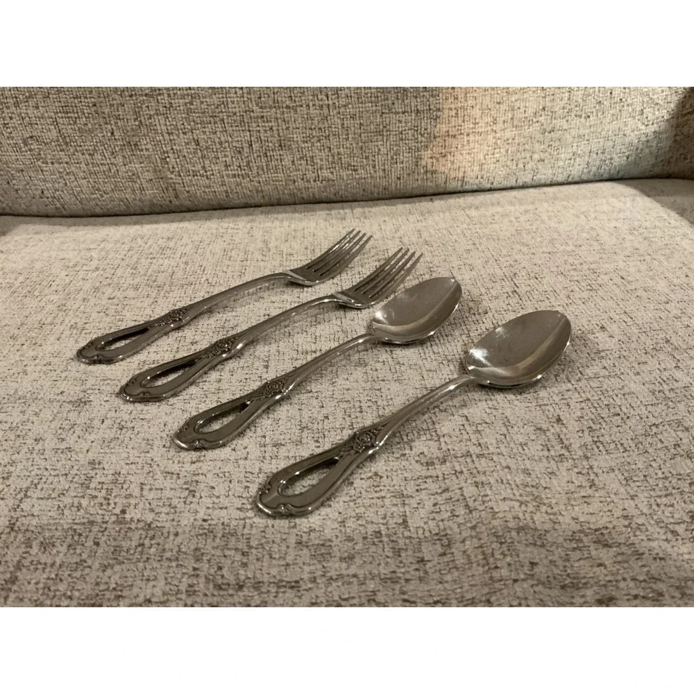 Oneida Isabella Stainless Flatware 4pc Set 2 Forks 2 Spoons Pierced Rose Design